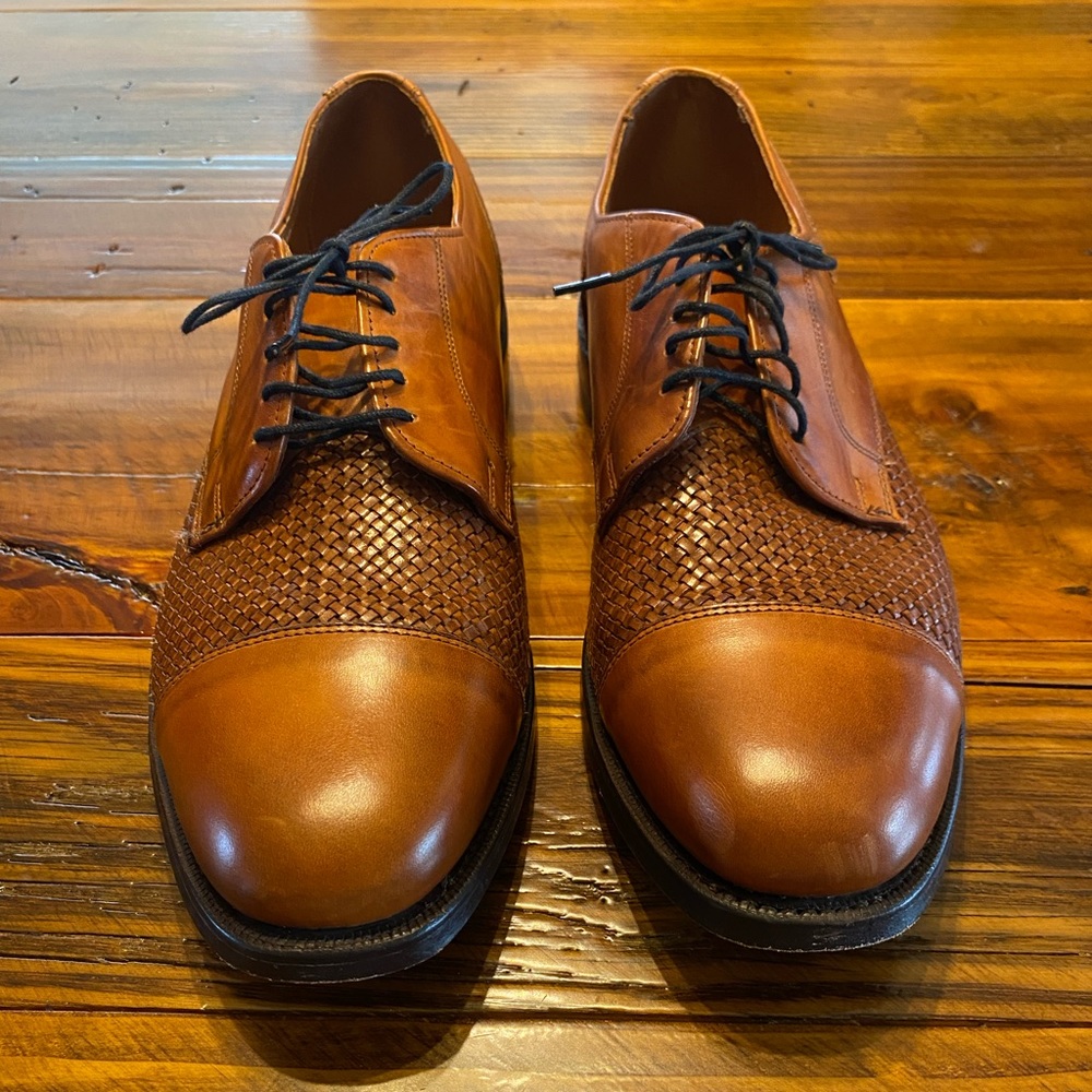 Allen Edmonds 9 1/2 B Lauderdale Bourbon Colored Men’s Lace up